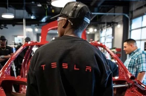 “Tesla” şirkətinə qarşı irqçiliklə bağlı iddia qaldırılıb