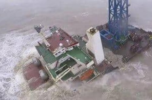 Honq Konq sahillərində kran aşdı: 27 NƏFƏR İTGİN DÜŞDÜ