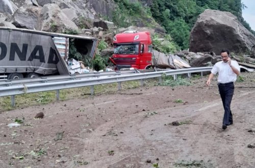 Türkiyədə torpaq sürüşməsində ölən azərbaycanlı sürücünün nəşi Vətənə yola salınıb -FOTO