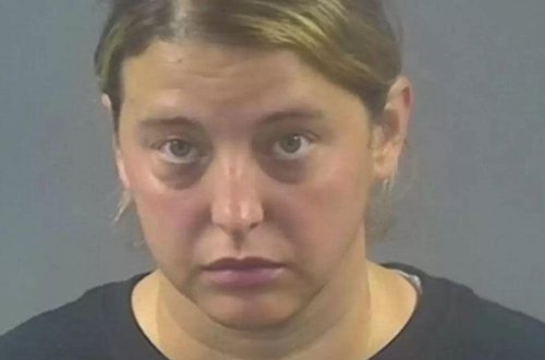 Müəllimədən 13 yaşlı şagirdinə əxlaqsız hərəkət