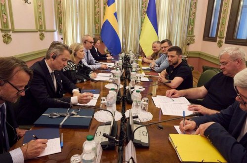 İsveçin Baş naziri Kiyevdə Zelenski ilə görüşüb
