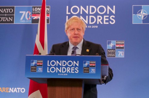 Britaniya Ukraynaya özüyeriyən artilleriya qurğuları verəcək