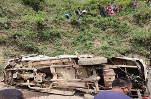 Nepalda avtobus qəzaya uğrayıb, 13 nəfər ölüb, daha 19-u yaralanıb