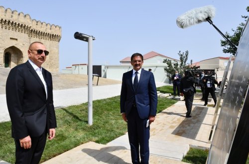 Prezident İlham Əliyev Ramana qəsəbəsində görülən abadlıq işləri ilə tanış olub