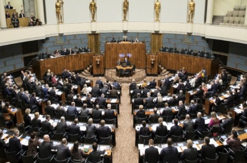 Finlandiya Rusiya ilə sərhəddə hasar çəkə bilər