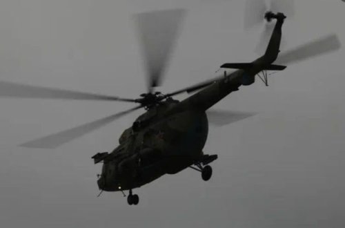 Kamçatkada məktəblilərin olduğu helikopter vulkanın kalderasına məcburi eniş edib