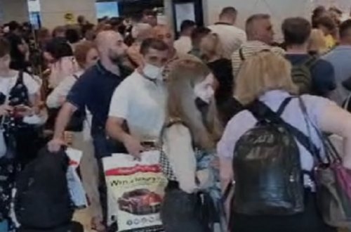 Bakı aeroportunda sistemdə problem yarandı