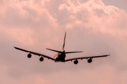 Rusiya bəzi aeroportlarda uçuşların məhdudlaşdırılması rejimini uzadıb