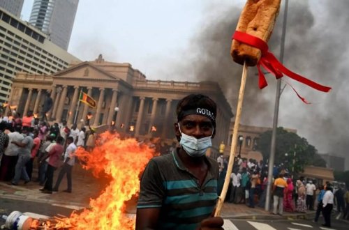Şri-Lankada ərzaq böhranı: 2-3 günlük ÇÖRƏK QALIB