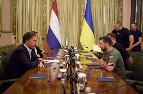 “Bizim yanımızda olduğunuz üçün təşəkkür edirik” - Ukrayna Prezidenti