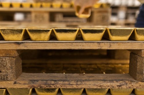 Qızılın qiyməti 1 unsiya üçün 1 730 dollardan aşağı düşüb