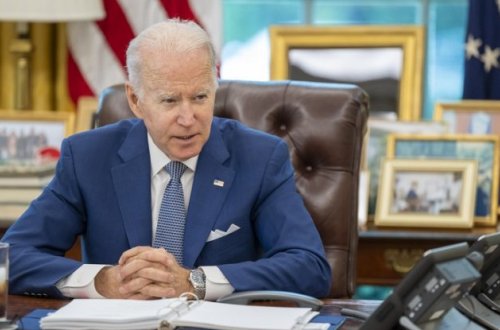 Bayden Çinə qarşı sanksiyaların müddətini daha bir il uzadıb