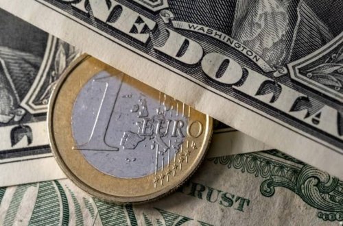 2002-ci ildən bəri ilk: 1 AVRO 1 DOLLARA SATILIR