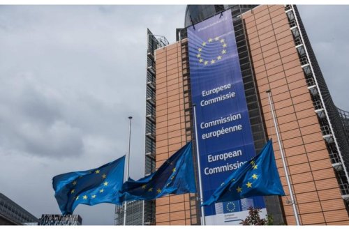 Avrokomissiya Ukraynaya maliyyə yardımı göstərməyə çağırır