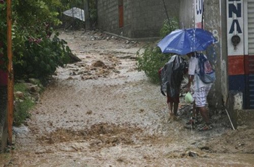 В Индии из-за мощных ливней погибли по меньшей мере 18 человек