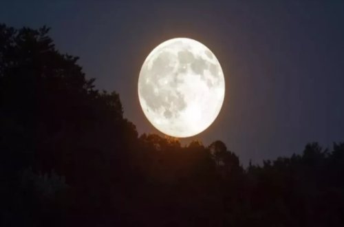 Bu gün Super Ay hadisəsi müşahidə olunub