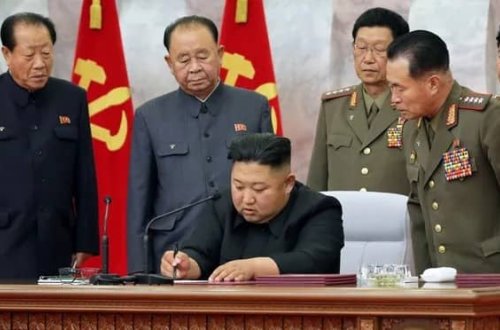 Ukrayna Donetsk və Luqanskı tanıyan Şimali Koreya ilə əlaqələri kəsdi