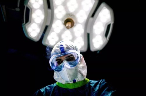 Tibb aləmində bir ilk: Geni dəyişdirilmiş donuz ürəyi insana köçürüldü