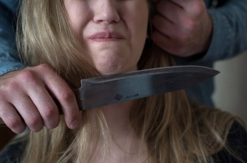 Tovuzda 36 yaşlı qadın bıçaqlanıb