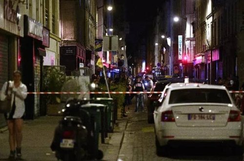 Parisdə kafeyə silahlı hücum: 1 ÖLÜ, 4 YARALI