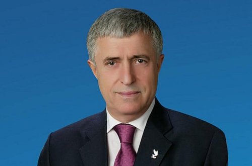 Türkiyədə partiya Baş katibinin müavini avtomobil qəzasında ölüb