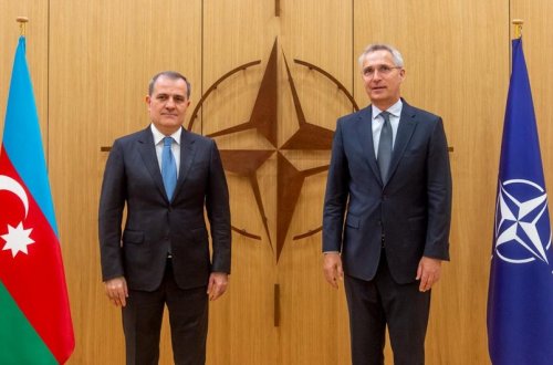 Azərbaycan XİN rəhbəri NATO Baş katibi ilə Ermənistanla münasibətlərin normallaşdırılmasını müzakirə edib