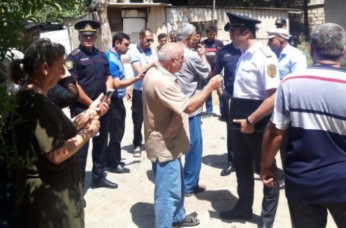 Köçkünlər yaşadıqları binadan çıxarılır - YENİLƏNİB (VİDEO)