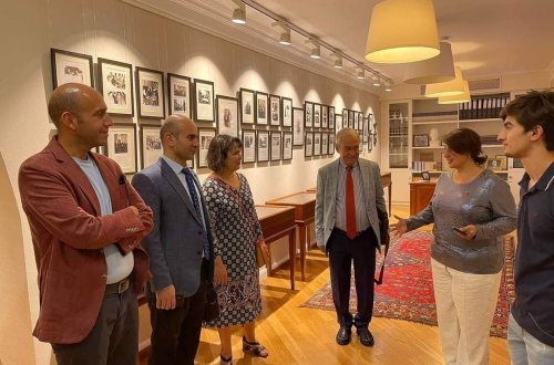 Beynəlxalq Media Forumun iştirakçıları İçərişəhərlə tanış olublar