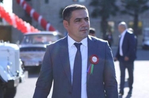 Rüşvətə görə saxlanılan məmur hakim qarşısına çıxarılır