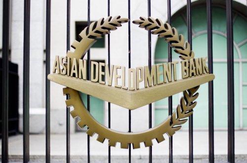 ADB Azərbaycandakı inflyasiyanın sürətlənməsinin səbəblərini açıqlayıb