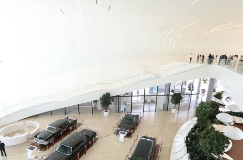 Beynəlxalq Media Forumunun iştirakçıları 