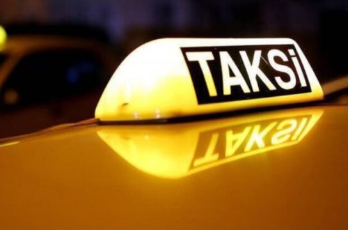 Bakıda taksi sürücüsü avtomobildə qadını döydü