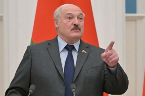 Lukaşenko Belarus millisinin uğursuzluğuna görə nazirə töhmət verib