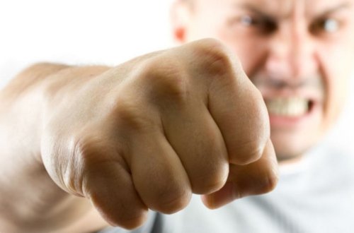 Bakıda parkda 15 yaşlı oğlan yumruqla öldürülüb