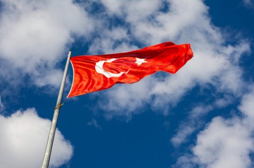 Türkiyənin İraqın Mosul şəhərindəki Baş Konsulluğuna hücum olub