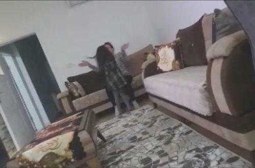 Arvadının hərəkətlərindən şübhələnən ər evə gizli kamera quraşdırdı, izləyəndə dəhşətə gəldi - VİDEO