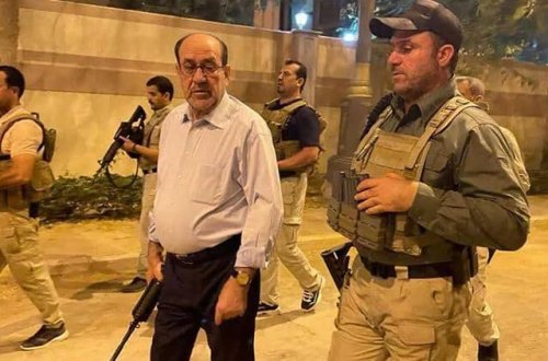 İraqın keçmiş baş naziri əl-Malikinin silahla çəkdirdiyi fotolar müzakirələrə səbəb olub