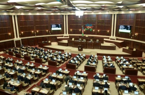 Deputatlara verilən aylıq pul təminatı gəlir vergisinə cəlb ediləcək