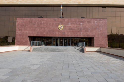 Müharibə öncəsi 100 zabitlə əyləncə təşkil edən erməni polkovnik həbs edilib