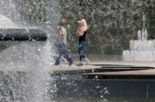 Yaponiyada minlərlə insan xəstəxanalara yerləşdirilib