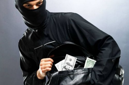 Azərbaycanda bankdan 228 min manat oğurlayan əcnəbiyə hökm oxunub