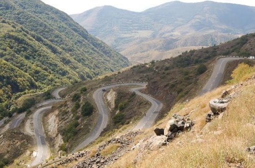 Ermənilər “Laçın dəhlizi”nə alternativ yolun tikintisinə başladı