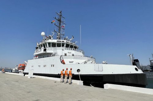 Rusiyanın hərbi gəmiləri Bakıda - FOTO