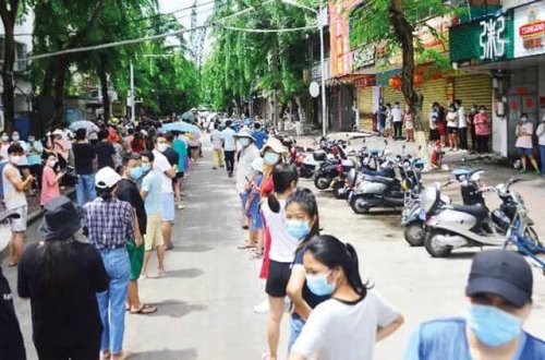 Çində 80 min turist Covid səbəbilə karantinə alınıb