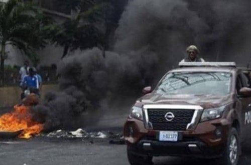 Keçmiş senator və qardaşı oğlu avtomobildə yandırılaraq öldürülüb