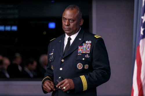 ABŞ-ın müdafiə naziri Latviyada səfərdədir