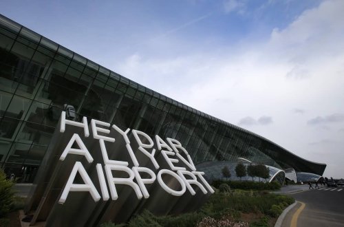 Heydər Əliyev Beynəlxalq Aeroportunda işıqlar söndü - FOTO/VİDEO