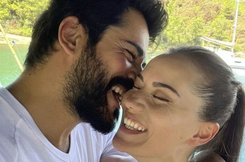 Burakdan boşanma xəbərinə reaksiya