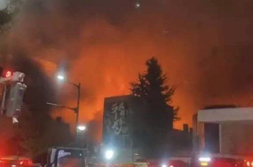 Yaponiyada tarixi bazarda yanğın baş verib