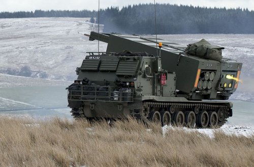 Britaniya Ukraynaya yeni M270 MLRS silahları verib